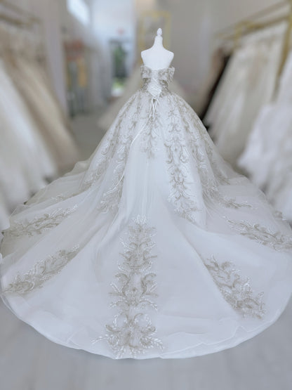 TBC-CM013 Made to order beading 3D lace embroidered off the shoulder princess ballgown fairy wedding dress