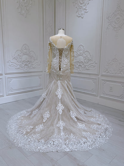 Stock Clearance! Bridal size 14! Ivory beading lace embroidered long sleeve champagne mermaid wedding dress