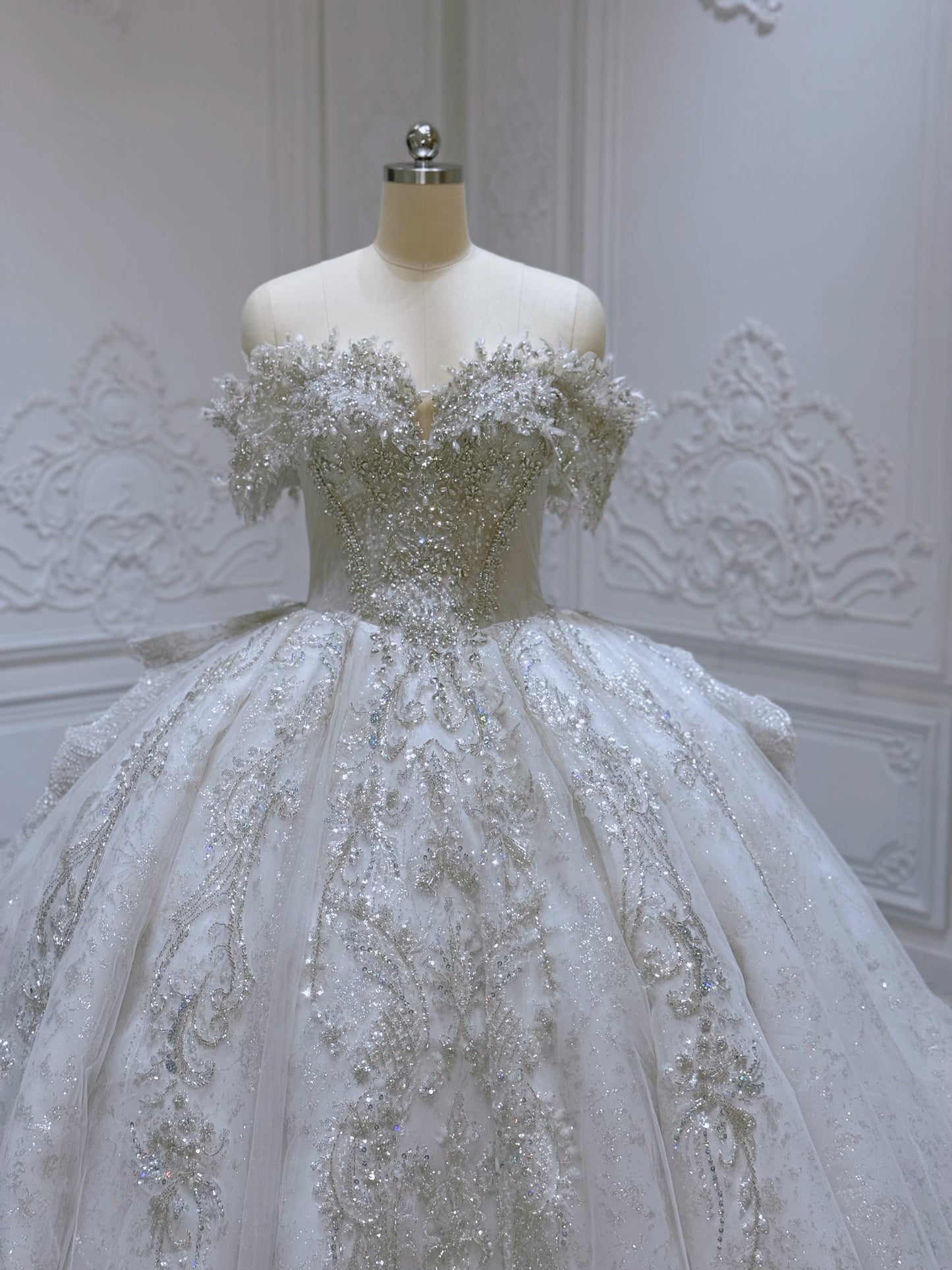 TBC-B042 Sparkling off the shoulder princess ballgown royal wedding dress