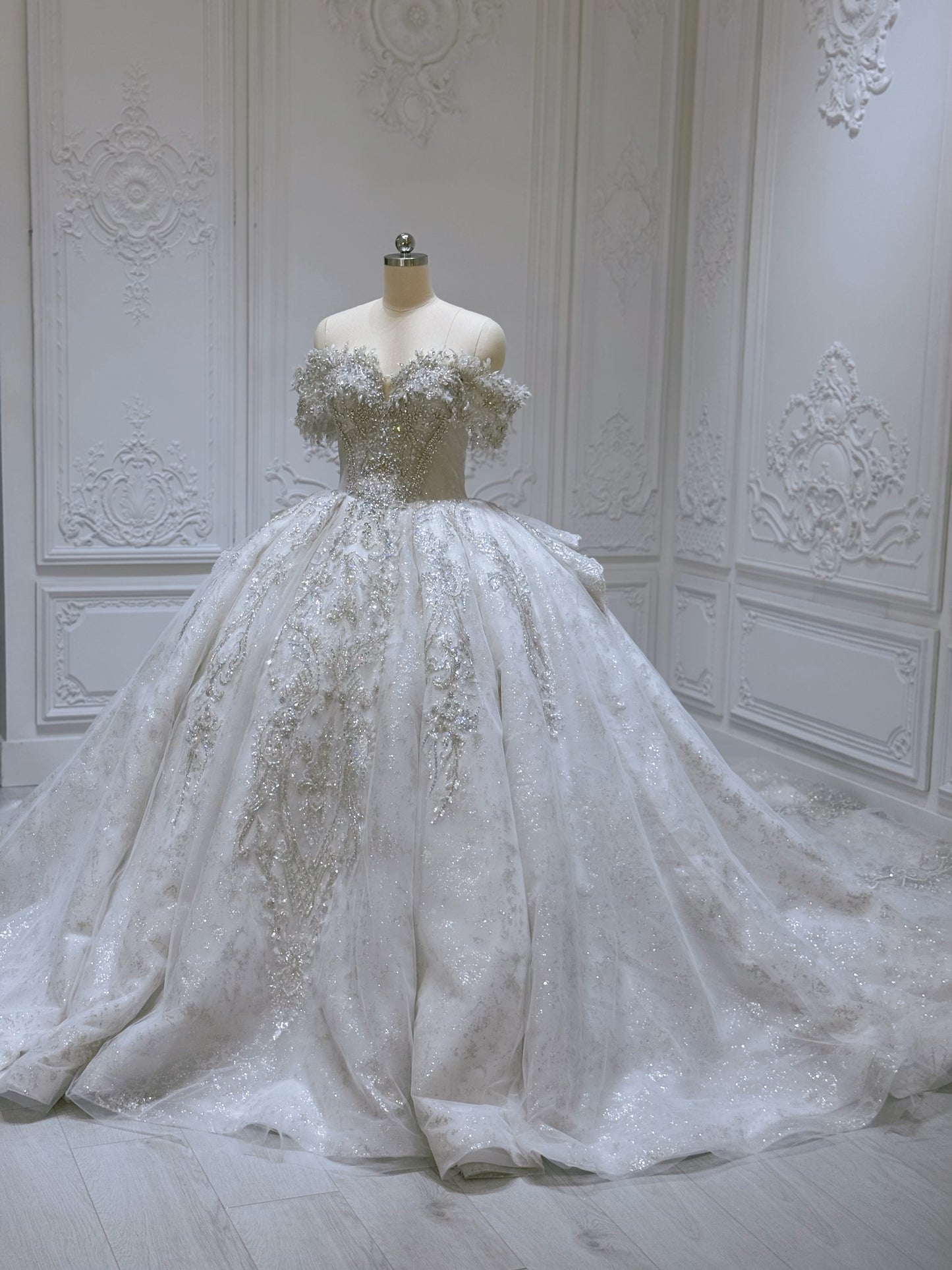 TBC-B042 Sparkling off the shoulder princess ballgown royal wedding dress