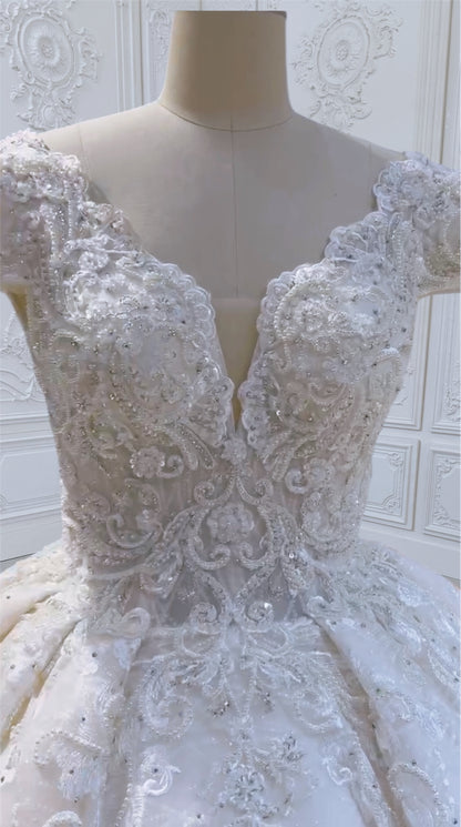 TBC-CM011 Made to order Ivory 3D lace with crystal beaded cape sleeve princess ballgown royal wedding dress