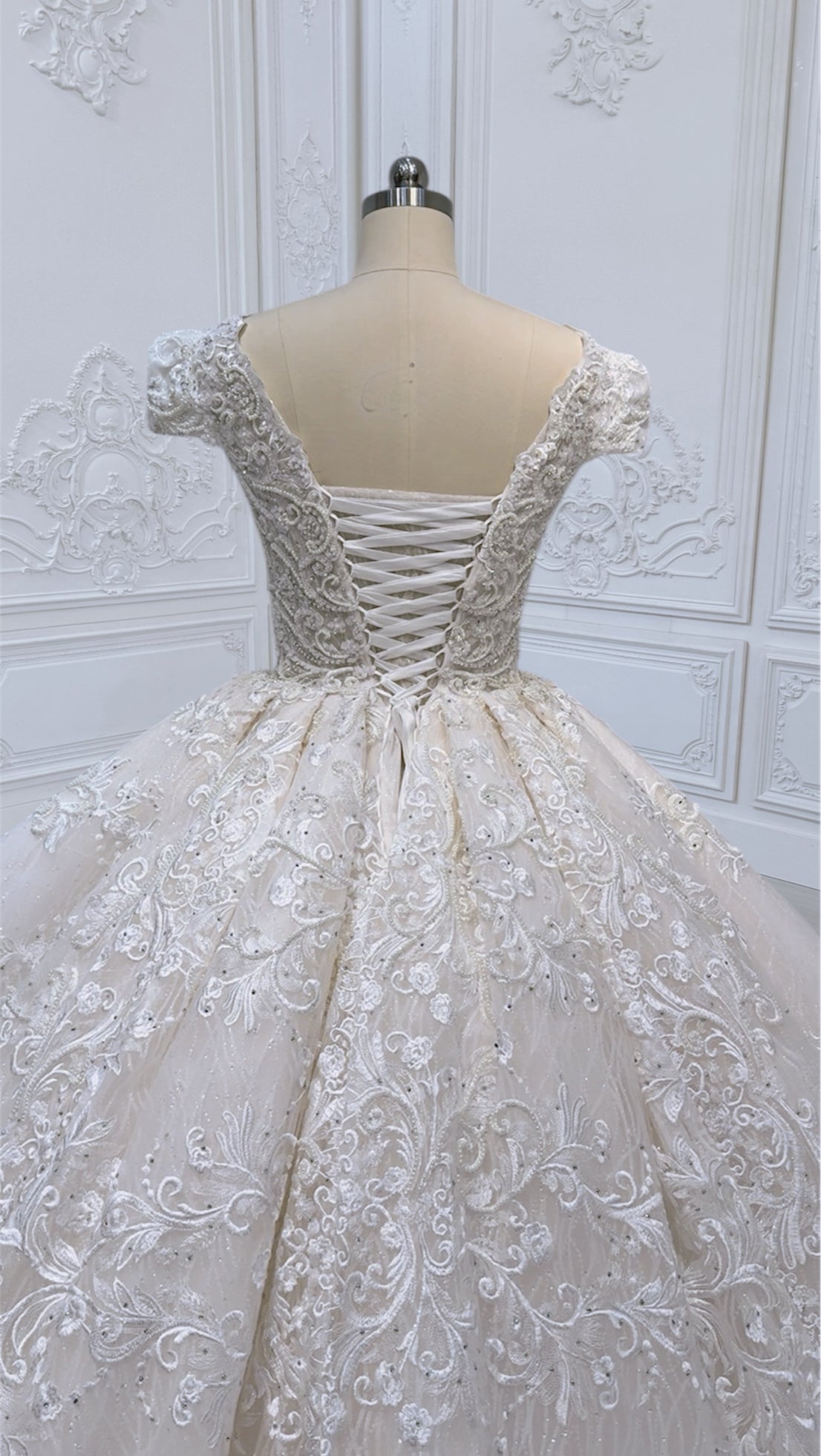 TBC-CM011 Made to order Ivory 3D lace with crystal beaded cape sleeve princess ballgown royal wedding dress