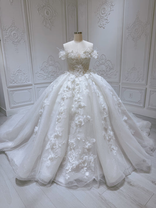 Stock of White 3D floral princess ballgown fairy wedding dress