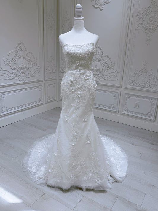 Custom-made white color strapless lace mermaid wedding dress